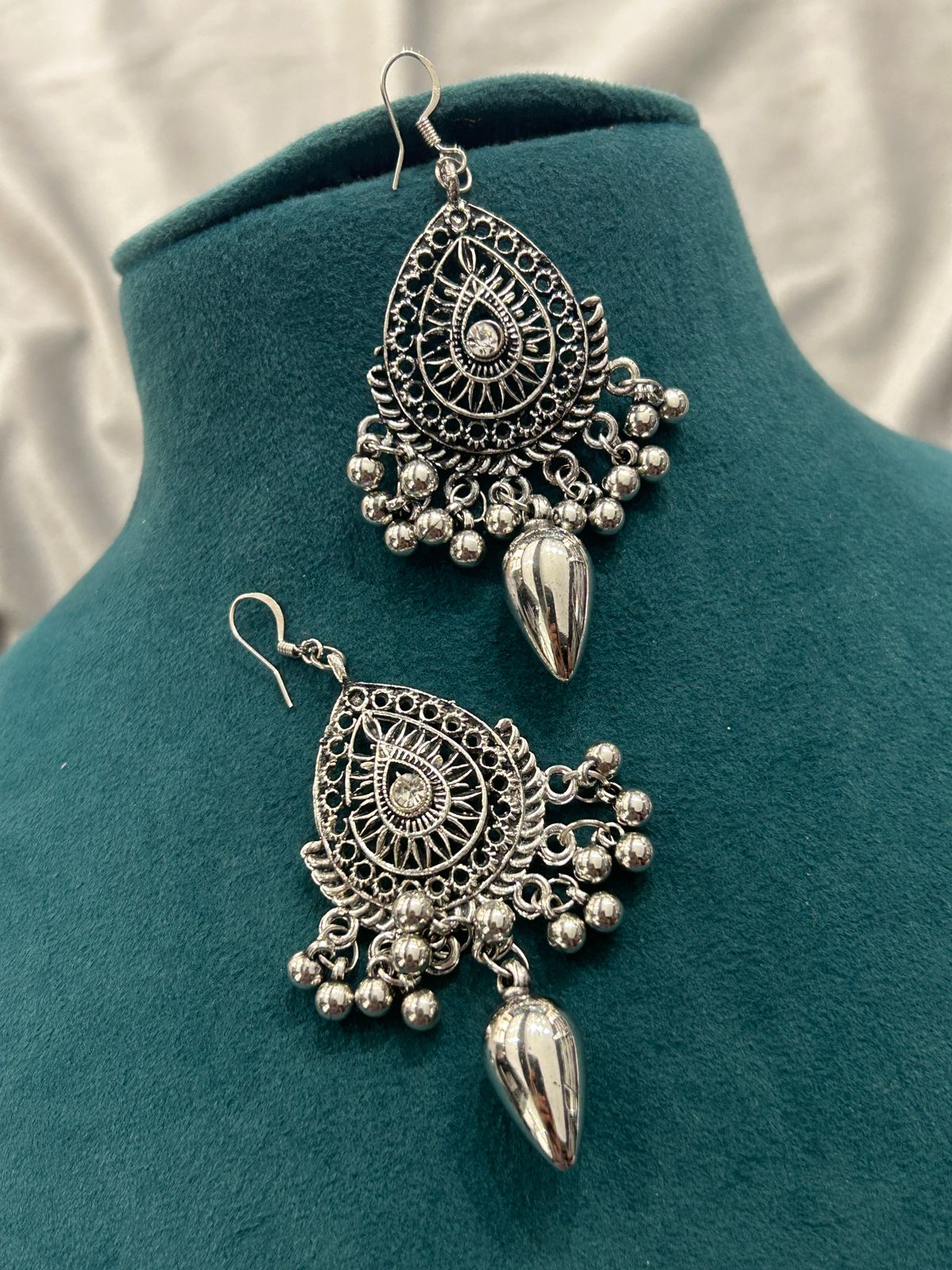 Multicolor Stone Oxidized Choker Necklace Set with Earrings